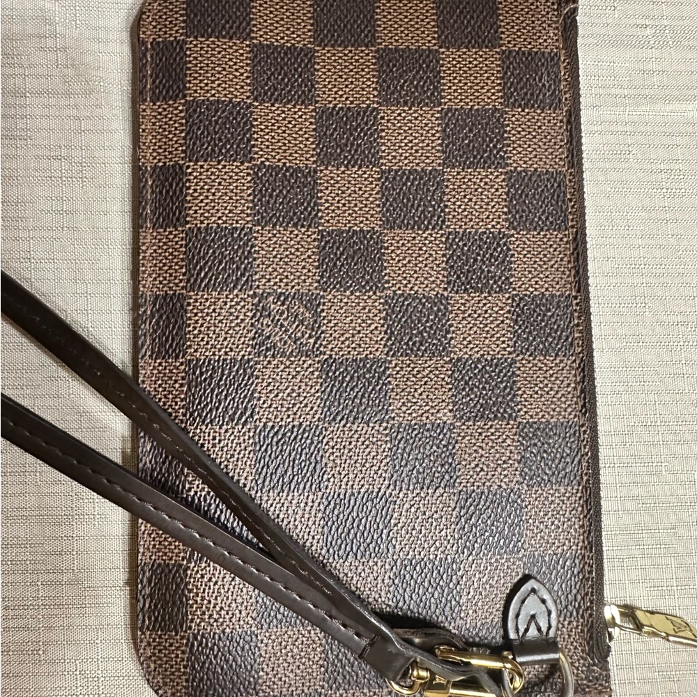 Authentic LOUIS VUITTON Vuitton Damier Ebene Neverfull Pochette - Picture 8 of 8